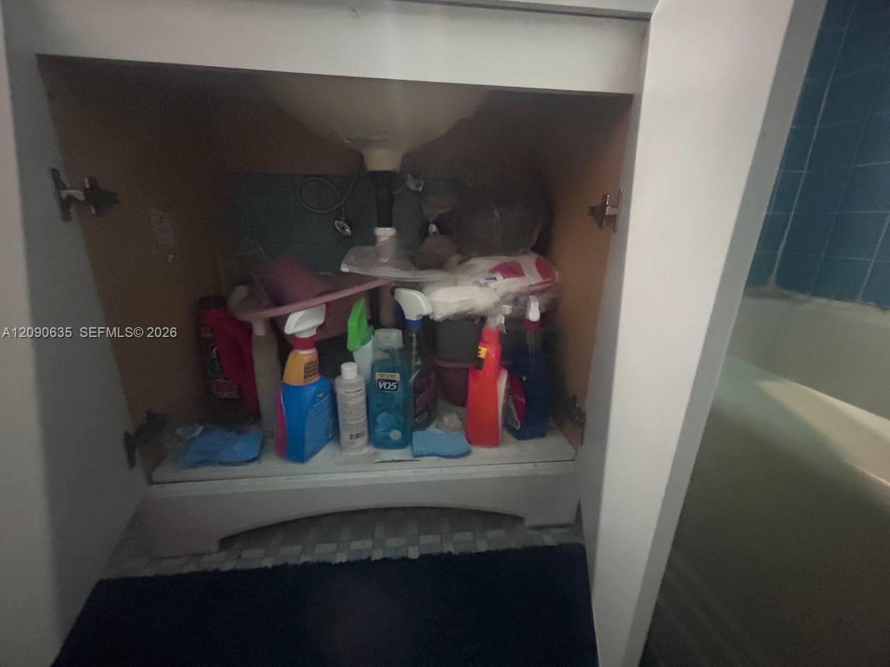 105 2 / 1 1150 sq. ft. $ 2026-09-16 0 foto