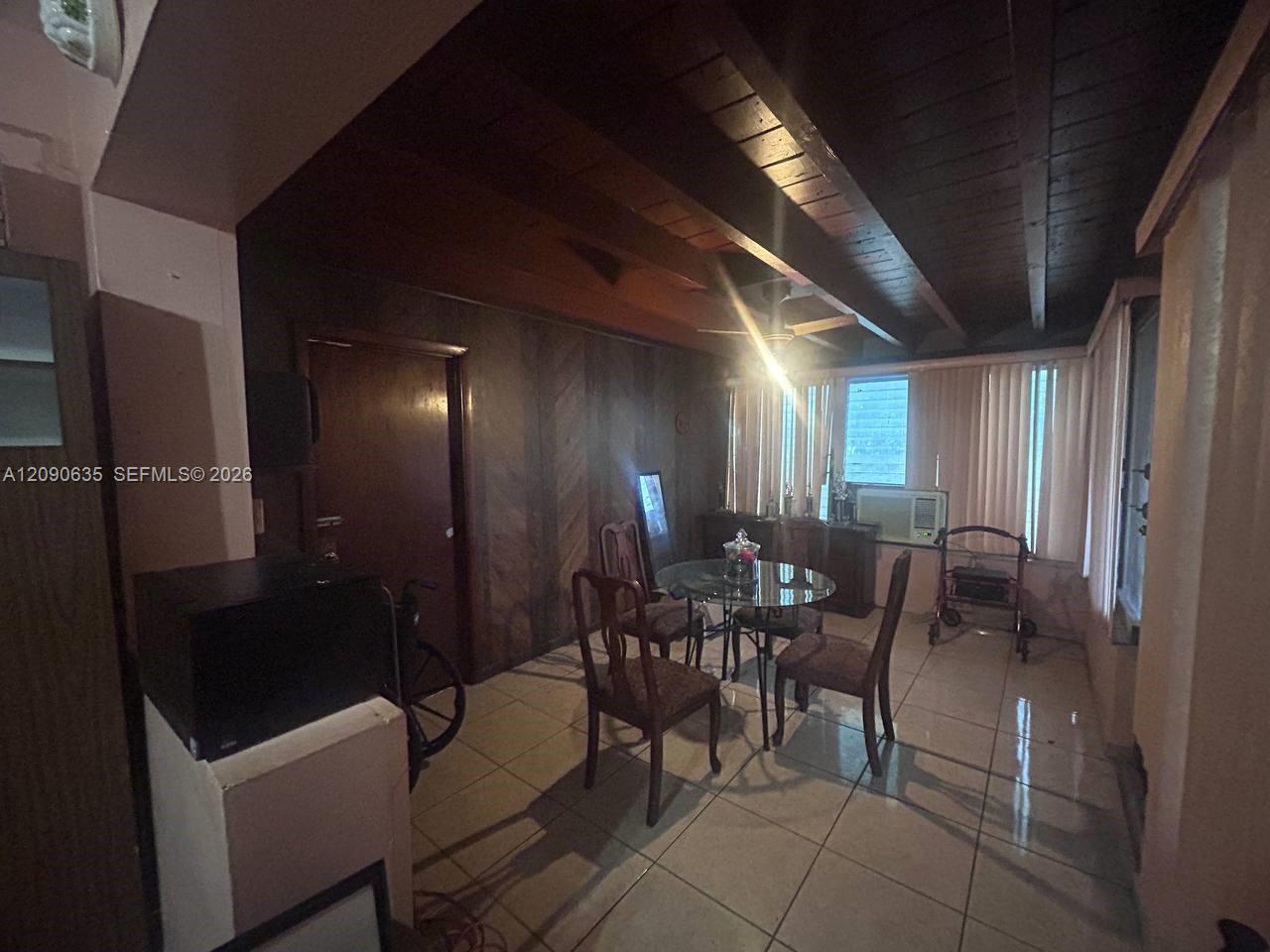 105 2 / 1 1150 sq. ft. $ 2026-09-16 0 foto
