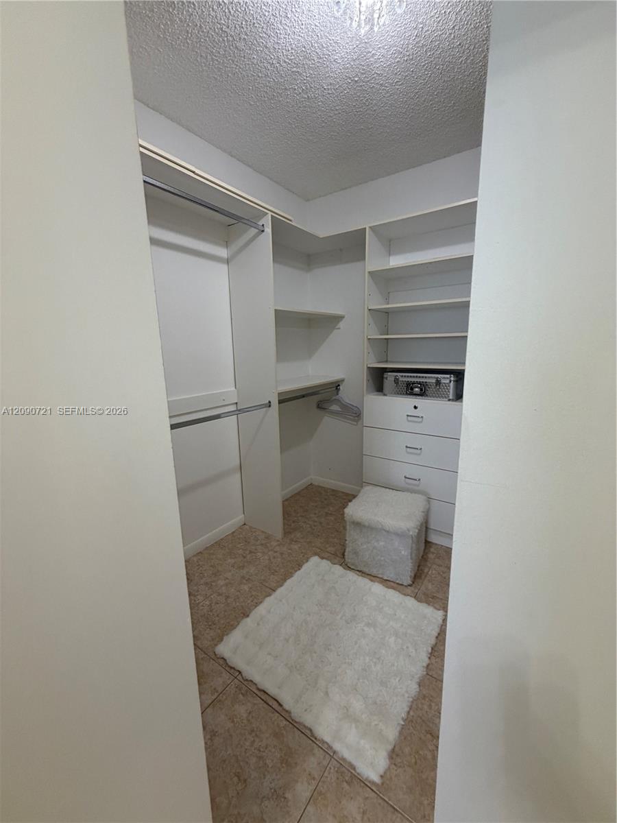 Photo 13 of Parkview Dr