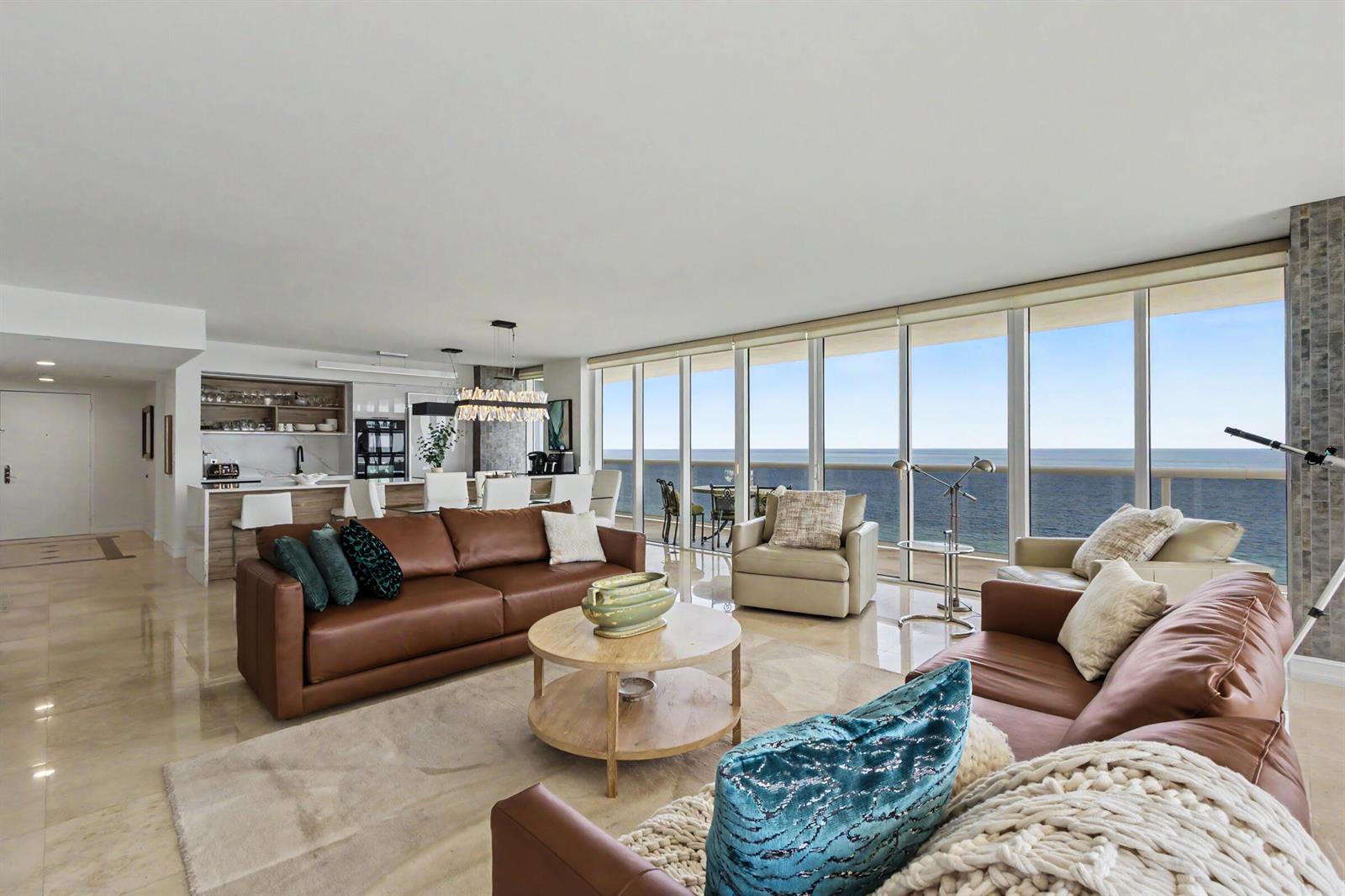 1402 3 / 3 2065 sq. ft. $ 2026-09-17 0 Photo