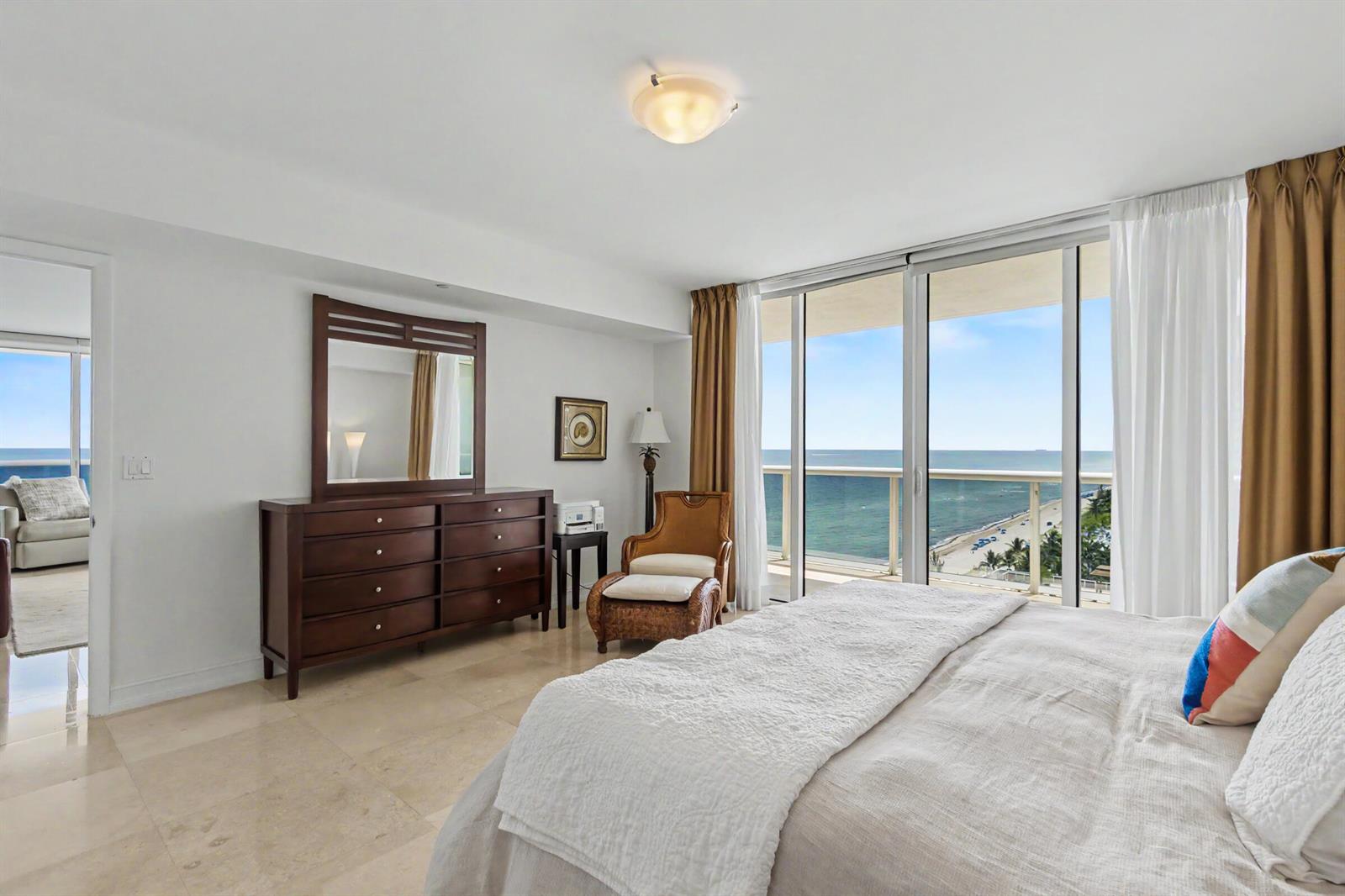 1402 3 / 3 2065 sq. ft. $ 2026-09-17 0 Photo
