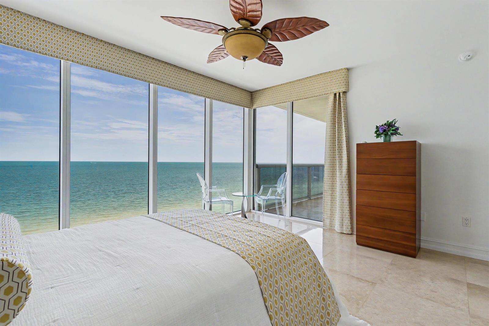 1402 3 / 3 2065 sq. ft. $ 2026-09-17 0 Photo