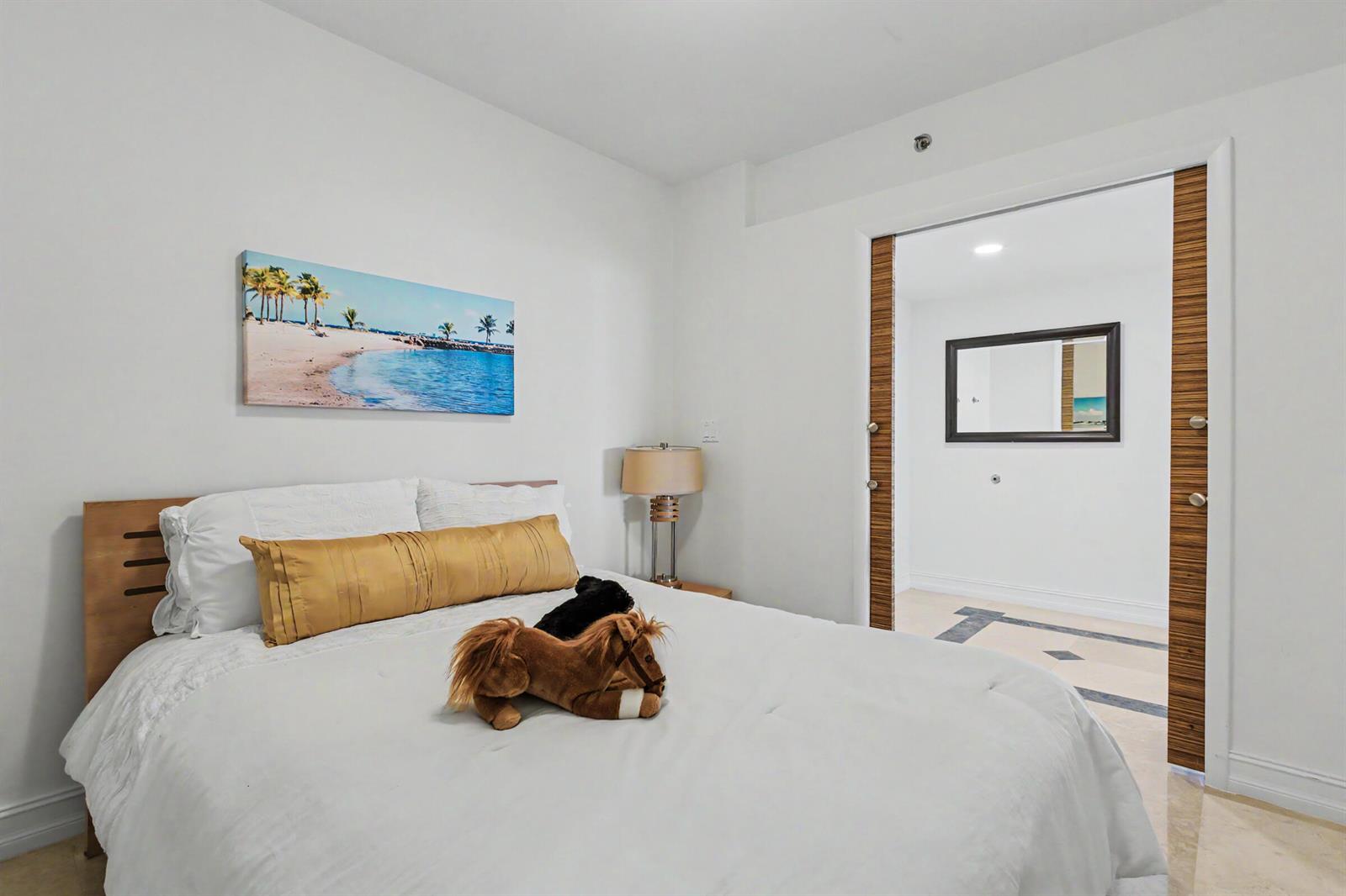 1402 3 / 3 2065 sq. ft. $ 2026-09-17 0 Photo