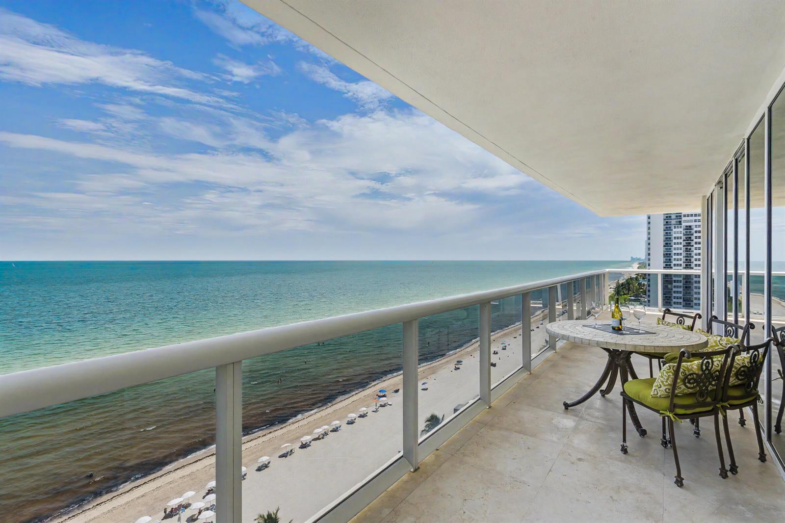 1402 3 / 3 2065 sq. ft. $ 2026-09-17 0 Photo