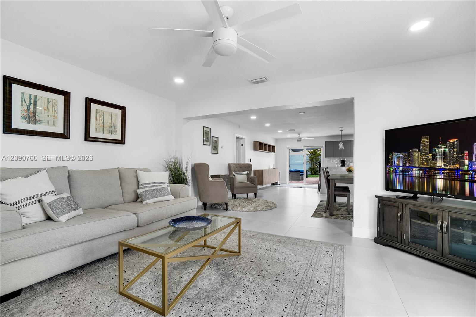 617 3 / 3 1762 sq. ft. $ 2026-09-16 0 foto
