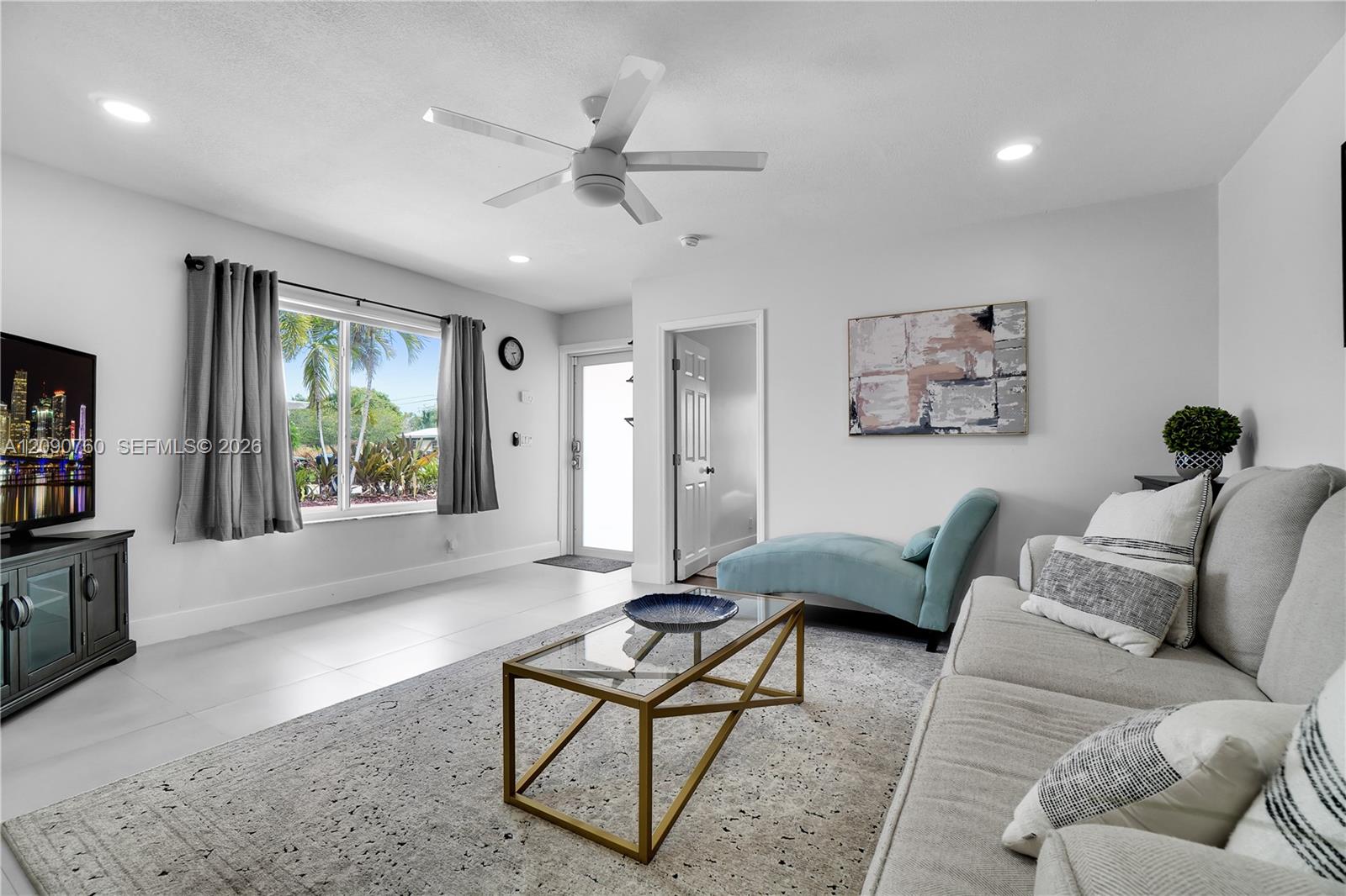 617 3 / 3 1762 sq. ft. $ 2026-09-16 0 foto