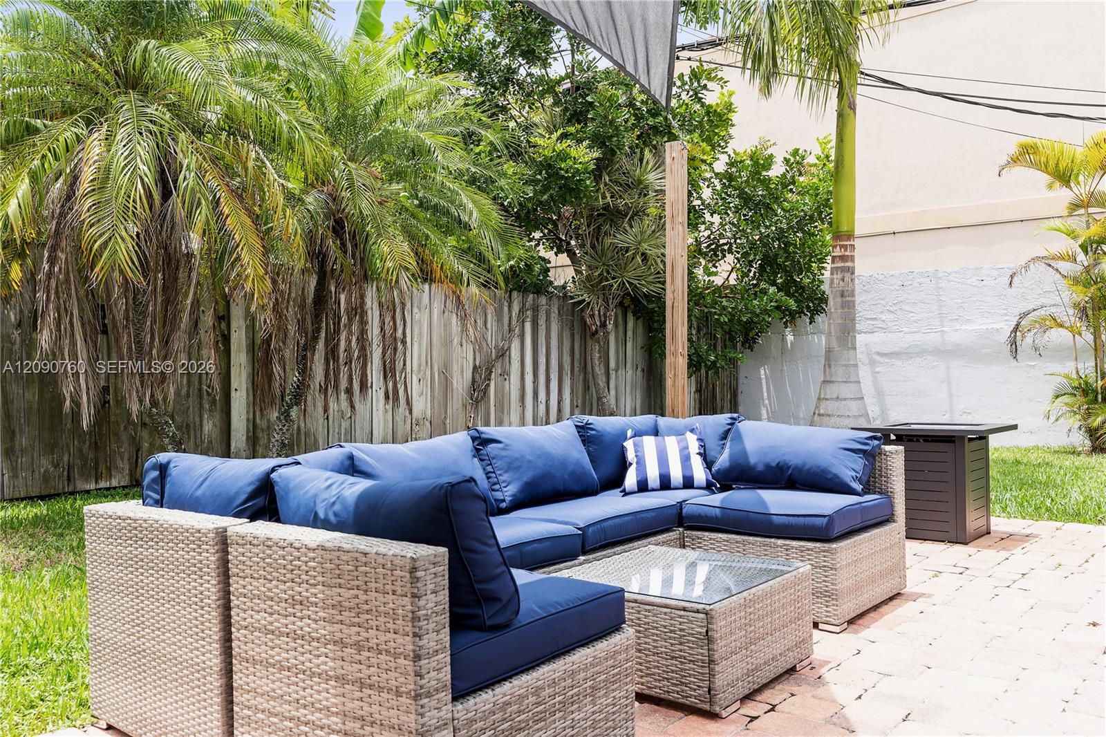 617 3 / 3 1762 sq. ft. $ 2026-09-16 0 foto