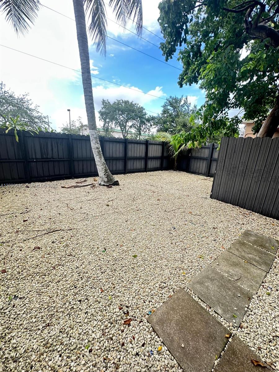 Ver detalles / 2067 sq. ft. $ 2026-09-17 0 foto