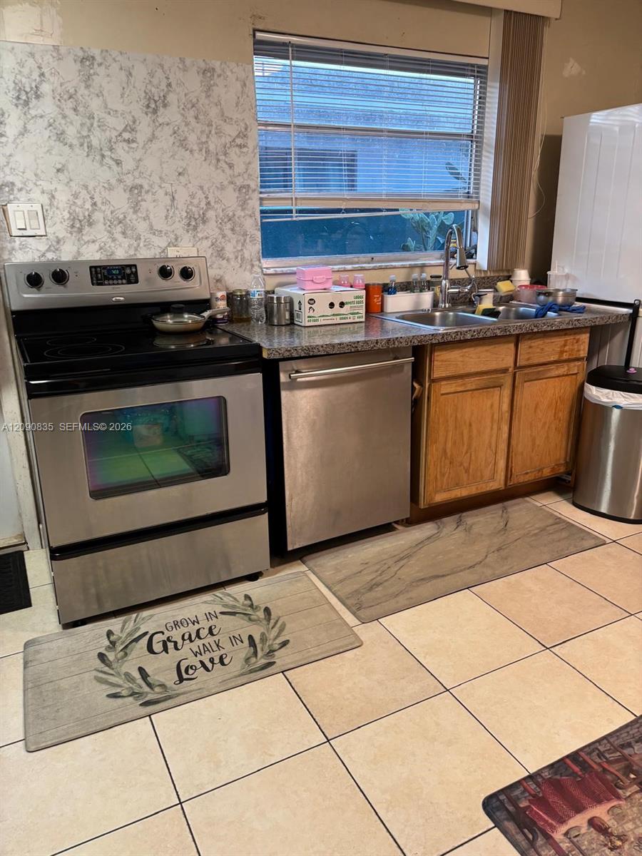 4610 3 / 2 1605 sq. ft. $ 2026-09-17 0 Photo