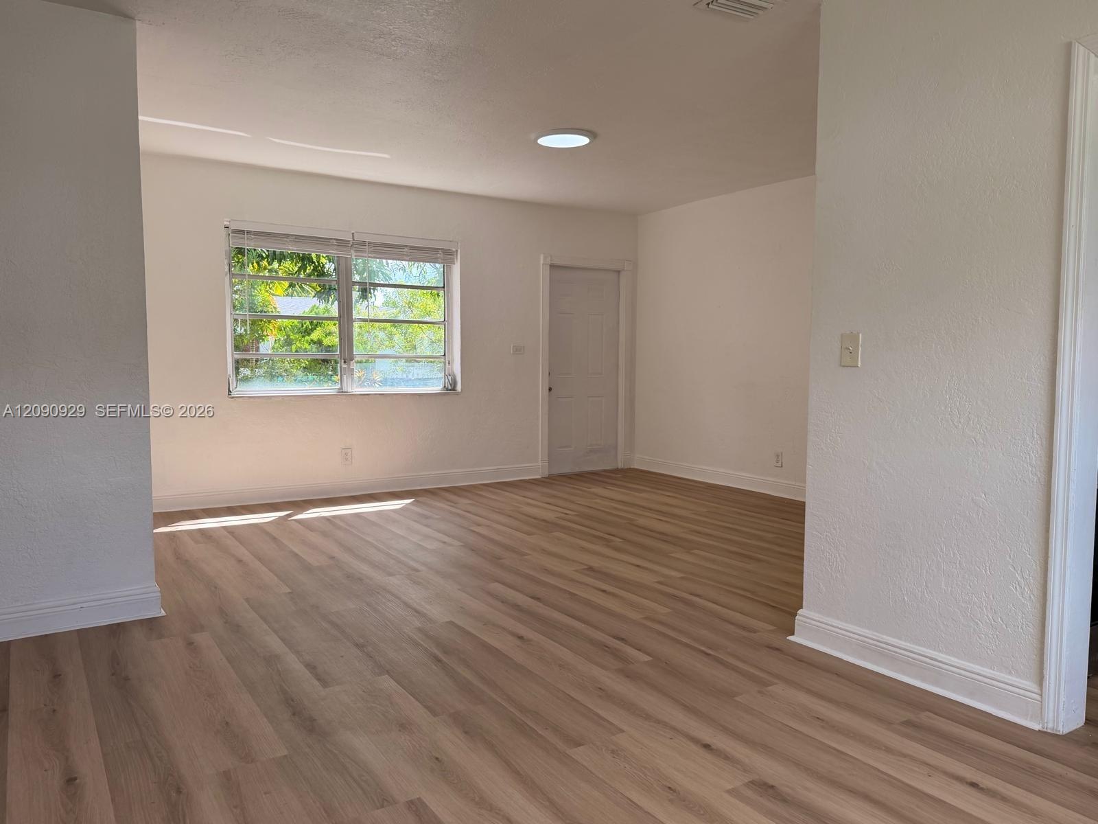 Ver detalles / 1764 sq. ft. $ 2026-09-17 0 foto