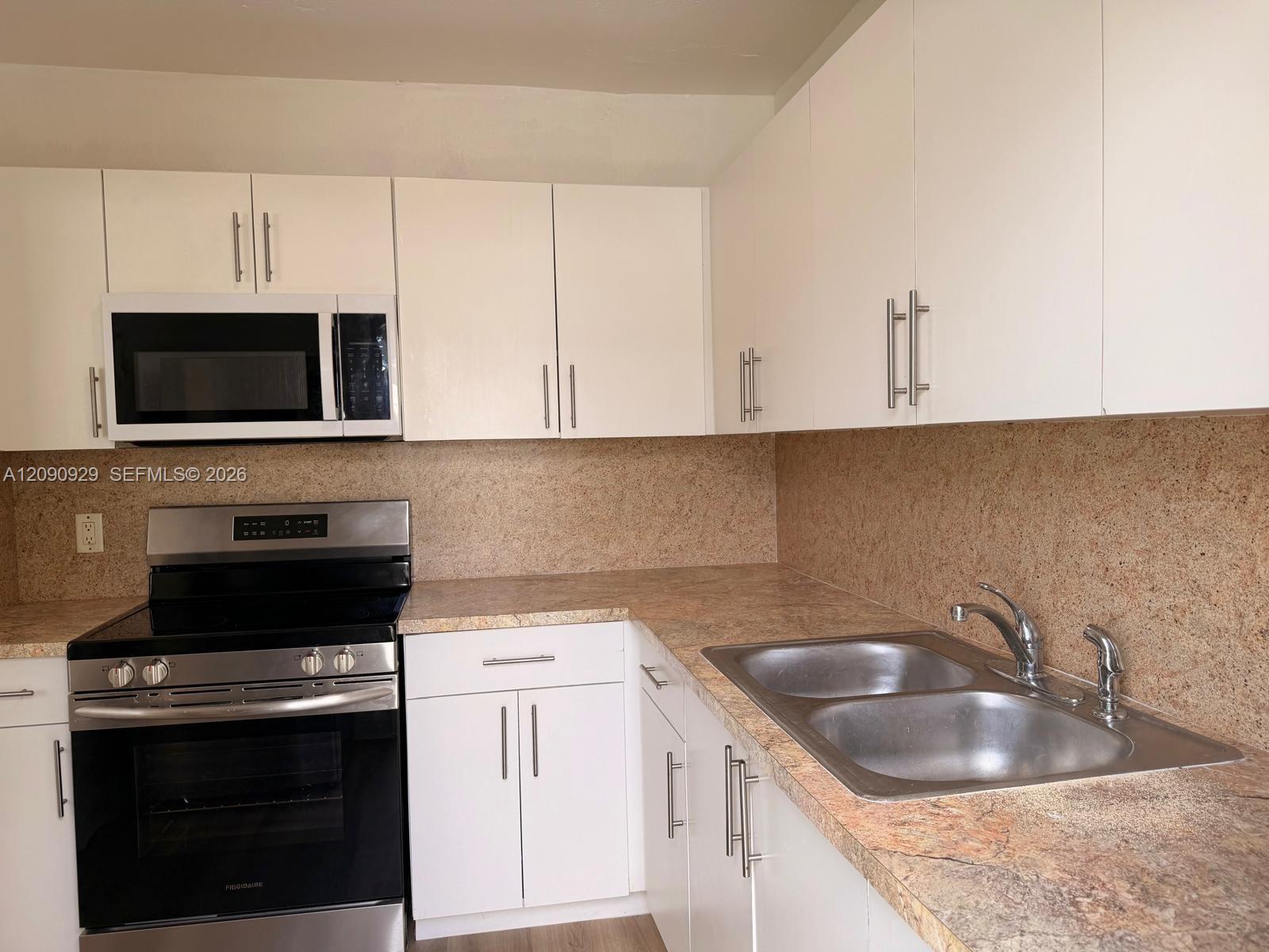 Ver detalles / 1764 sq. ft. $ 2026-09-17 0 foto
