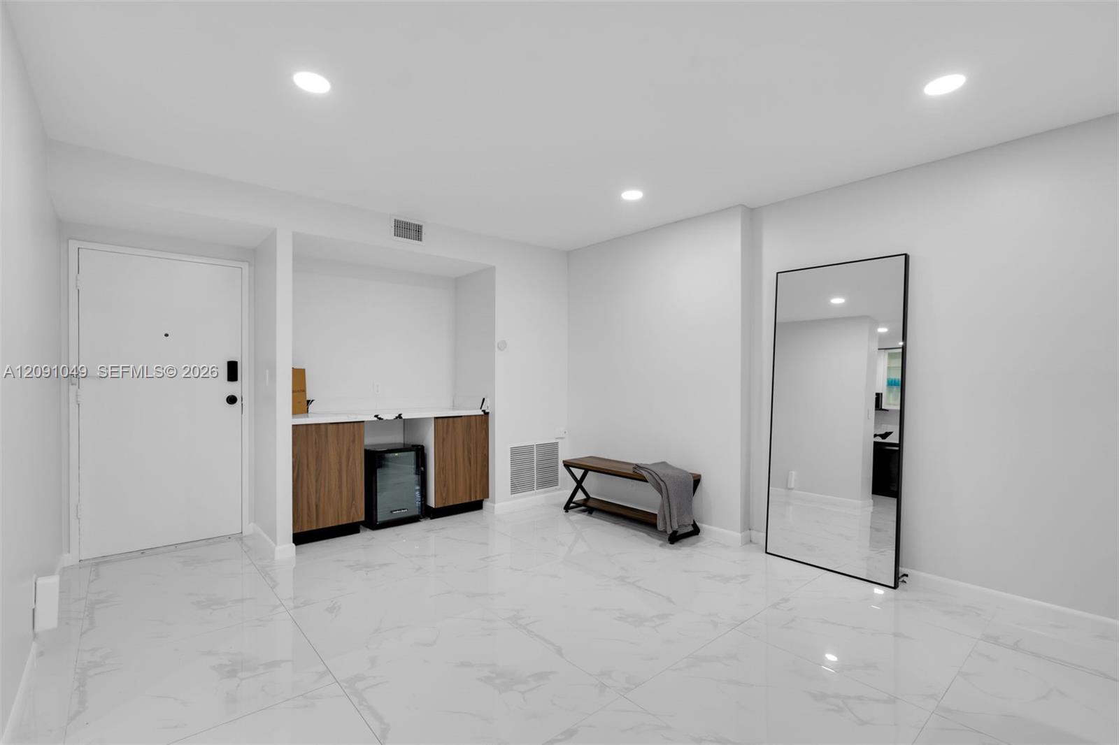 203 2 / 2 1132 sq. ft. $ 2026-09-17 0 Photo