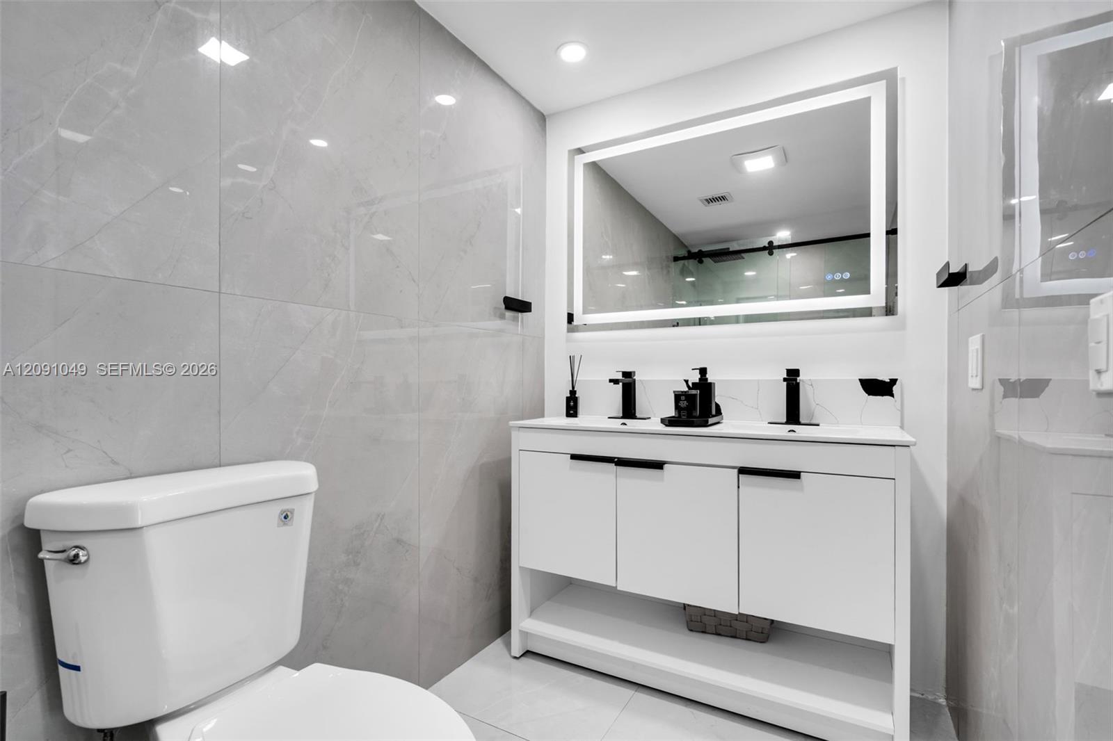 203 2 / 2 1132 sq. ft. $ 2026-09-17 0 Photo