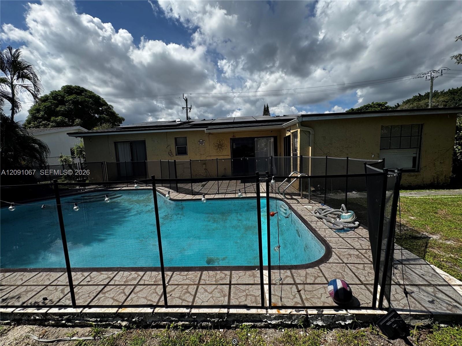 2420 5 / 3 1769 sq. ft. $ 2026-09-17 0 Photo