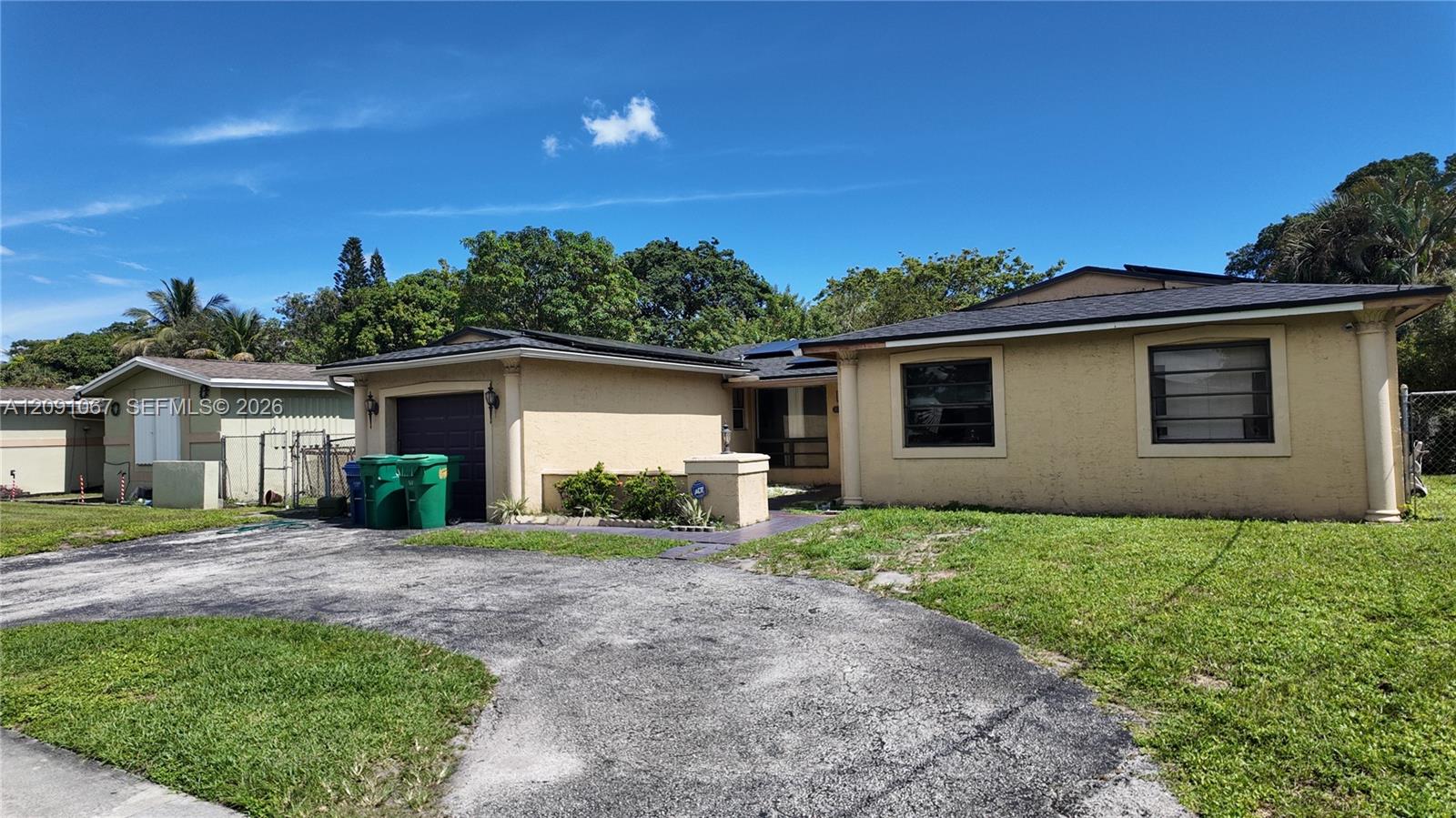 2420 5 / 3 1769 sq. ft. $ 2026-09-17 0 Photo