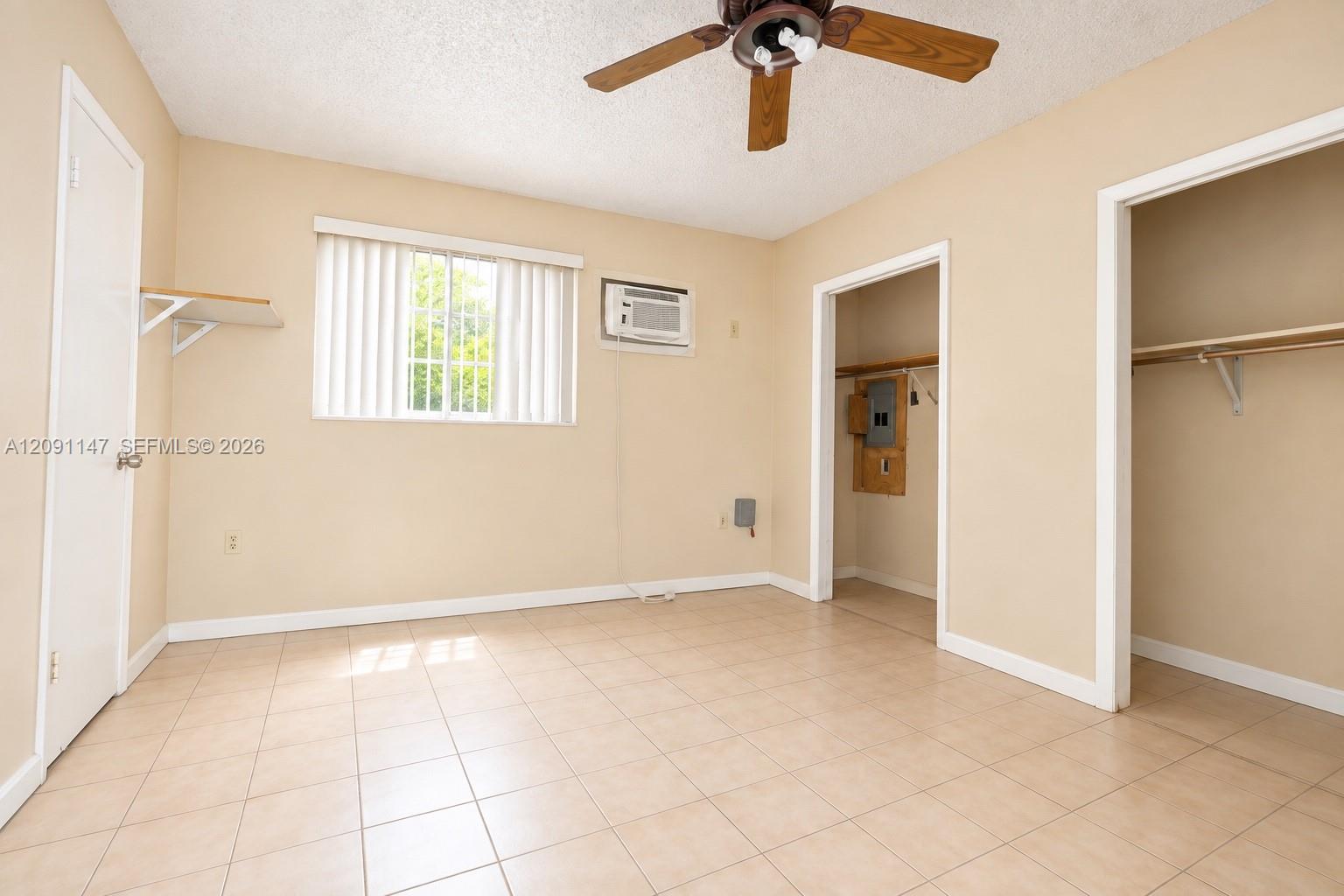   /  1950 sq. ft. $ 2026-09-17 0 foto