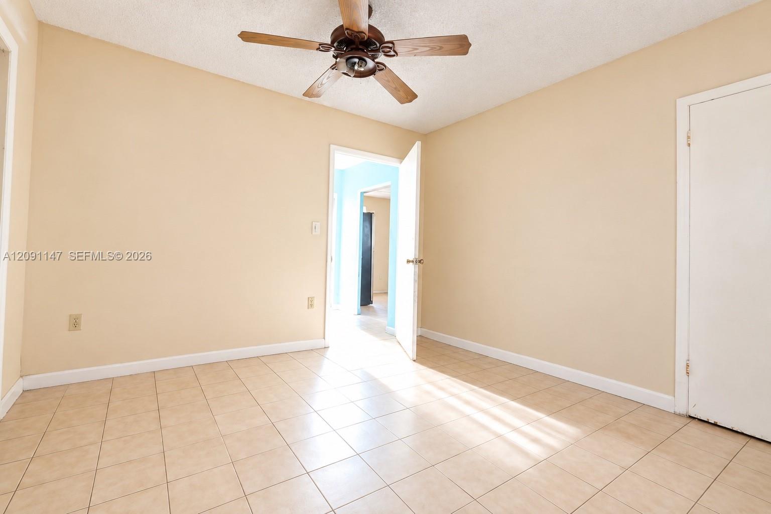   /  1950 sq. ft. $ 2026-09-17 0 foto