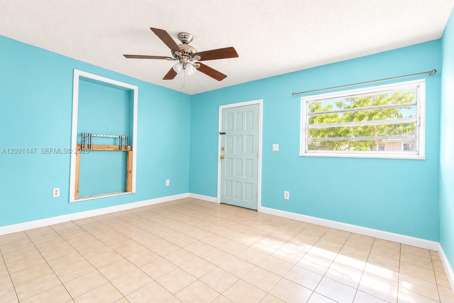   /  1950 sq. ft. $ 2026-09-17 0 foto