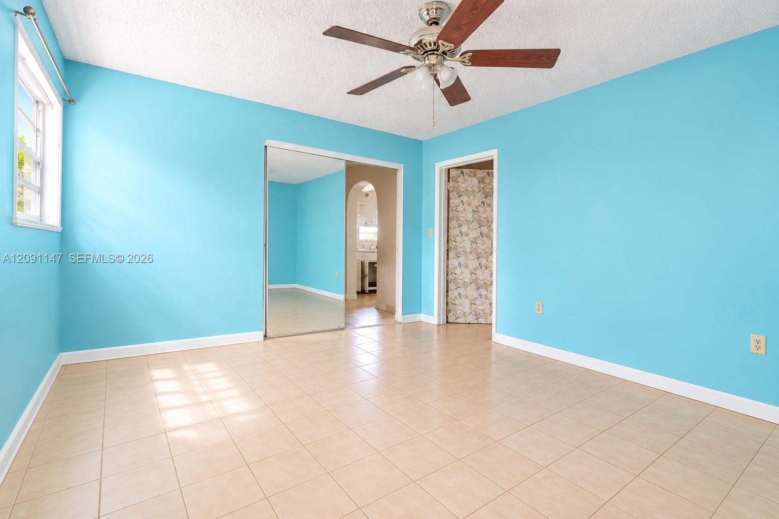   /  1950 sq. ft. $ 2026-09-17 0 foto