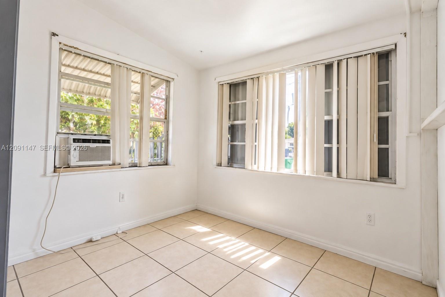   /  1950 sq. ft. $ 2026-09-17 0 foto