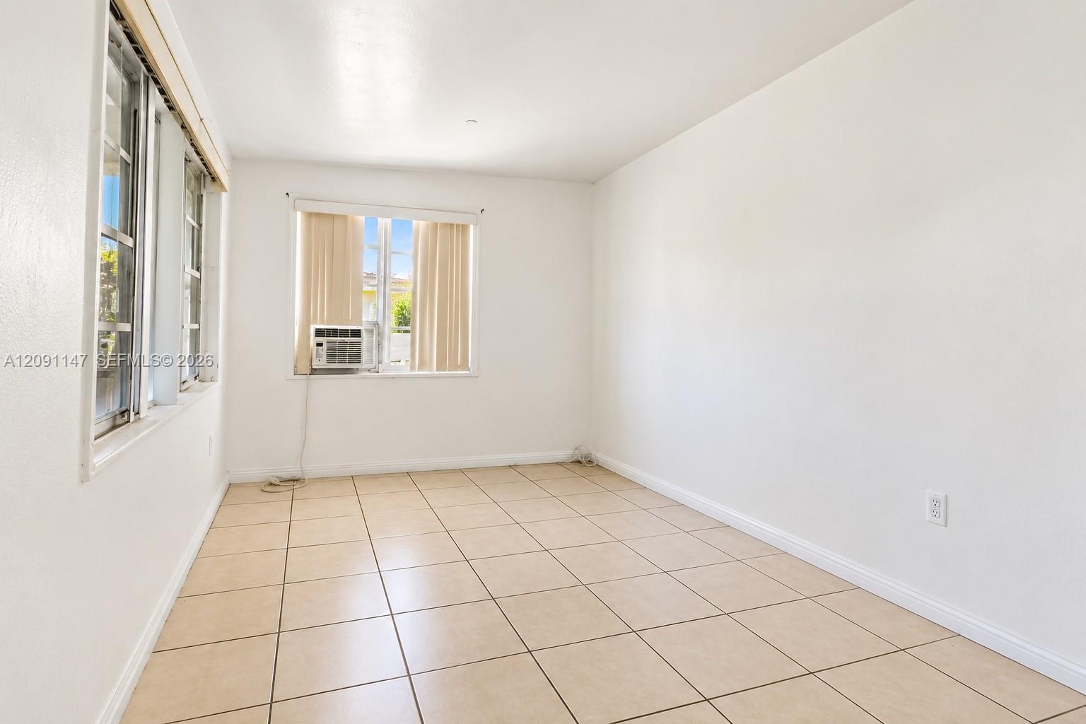   /  1950 sq. ft. $ 2026-09-17 0 foto