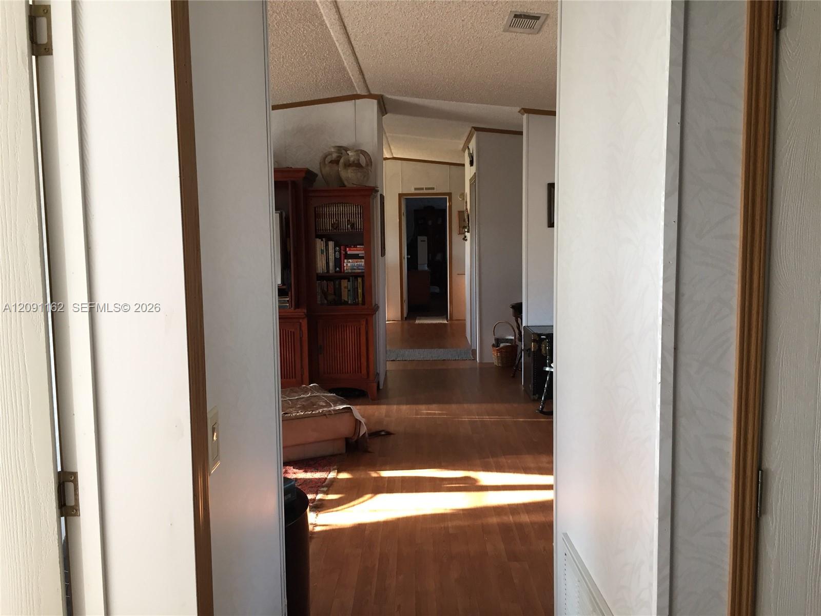 Ver detalles / sq. ft. $ 2026-09-19 0 foto