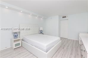 521 2 / 2 1357 sq. ft. $ 2026-09-17 0 foto