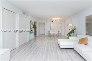 521 2 / 2 1357 sq. ft. $ 2026-09-17 0 foto