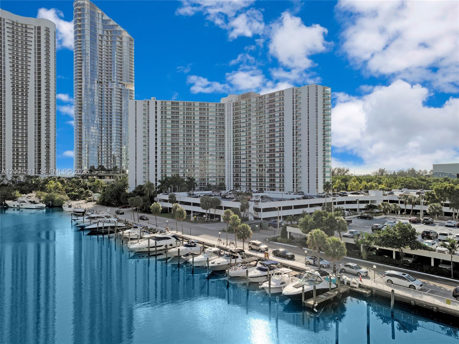 521 2 / 2 1357 sq. ft. $ 2026-09-17 0 foto