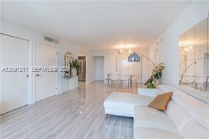 521 2 / 2 1357 sq. ft. $ 2026-09-17 0 foto