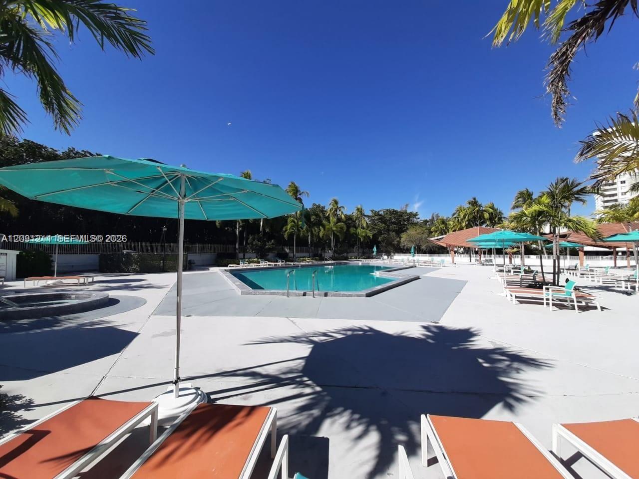 521 2 / 2 1357 sq. ft. $ 2026-09-17 0 foto