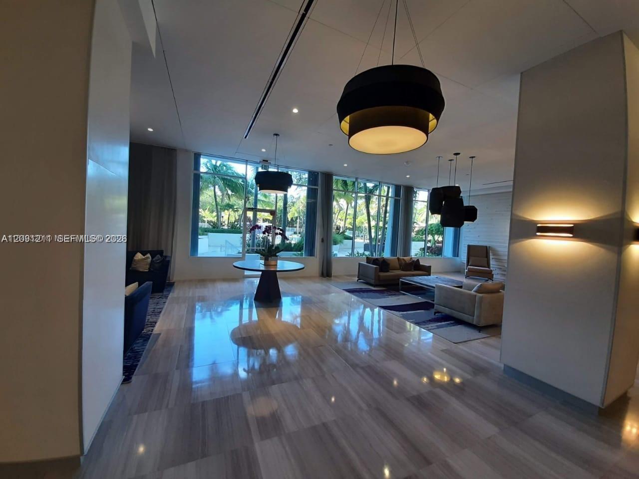 521 2 / 2 1357 sq. ft. $ 2026-09-17 0 foto