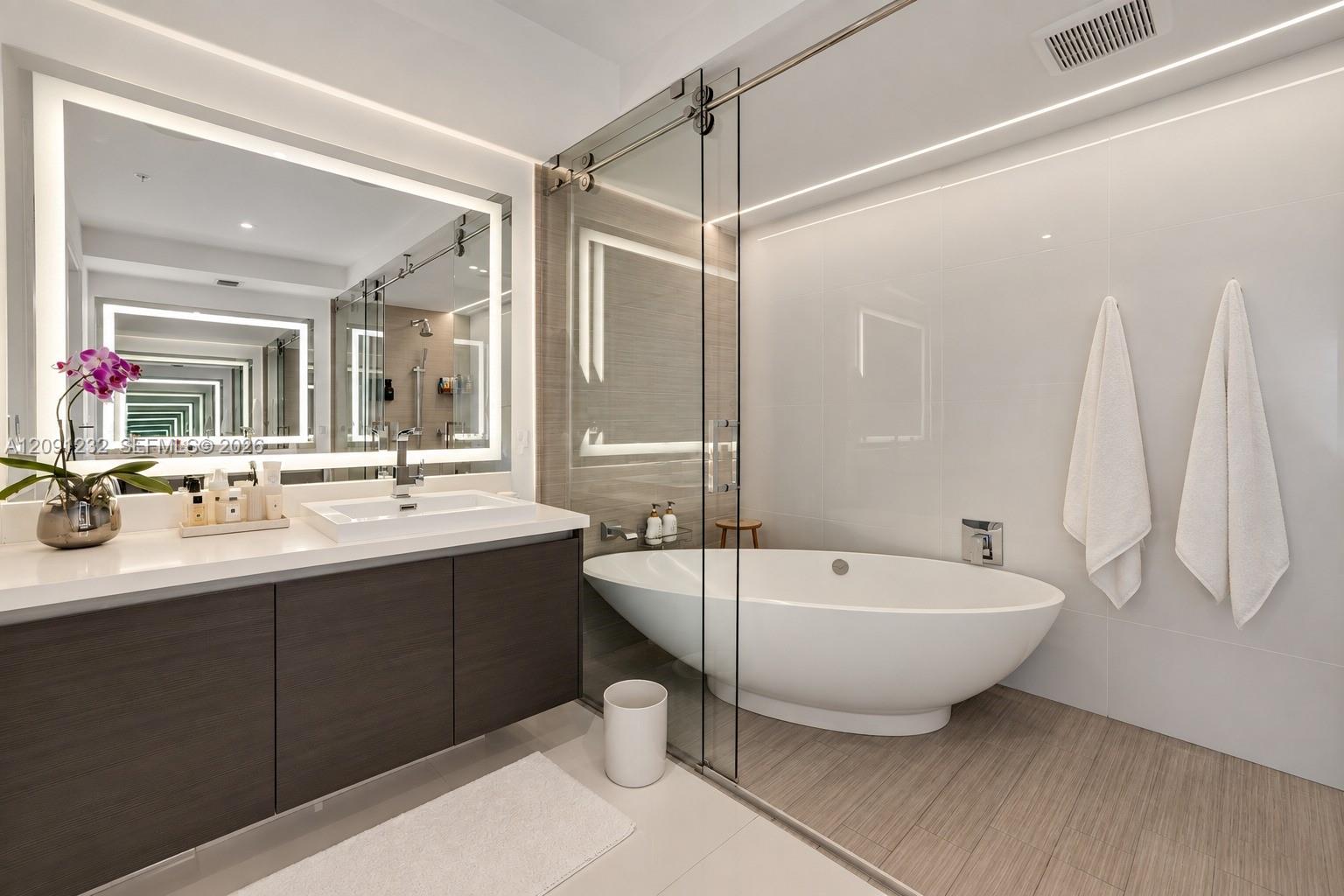 See details 5-701 3 / 4 1892 sq. ft. $ 2026-09-17 0 Photo