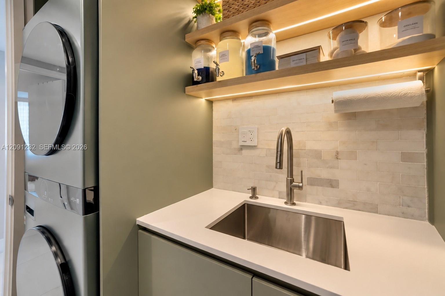 See details 5-701 3 / 4 1892 sq. ft. $ 2026-09-17 0 Photo
