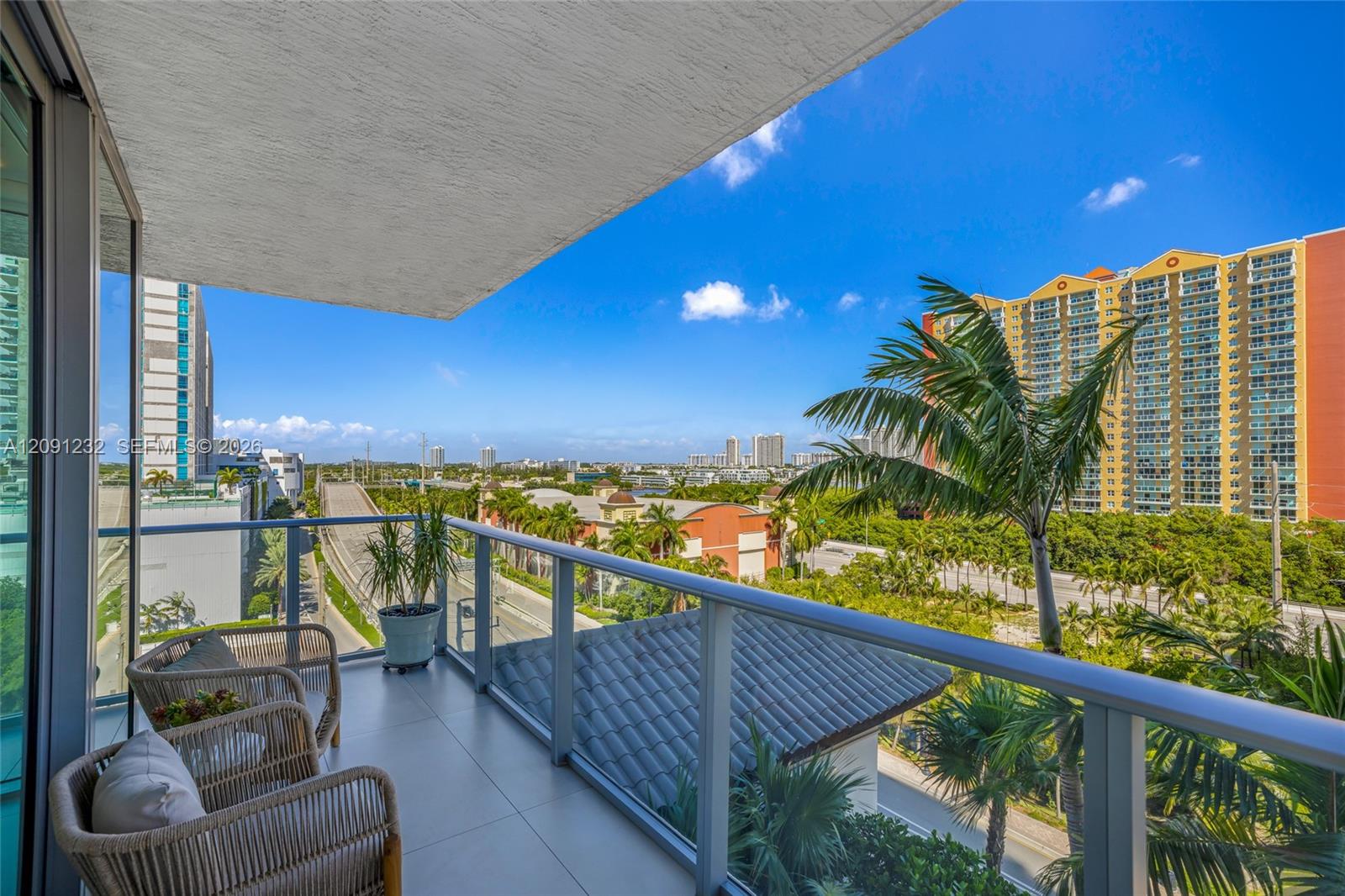 See details 5-701 3 / 4 1892 sq. ft. $ 2026-09-17 0 Photo