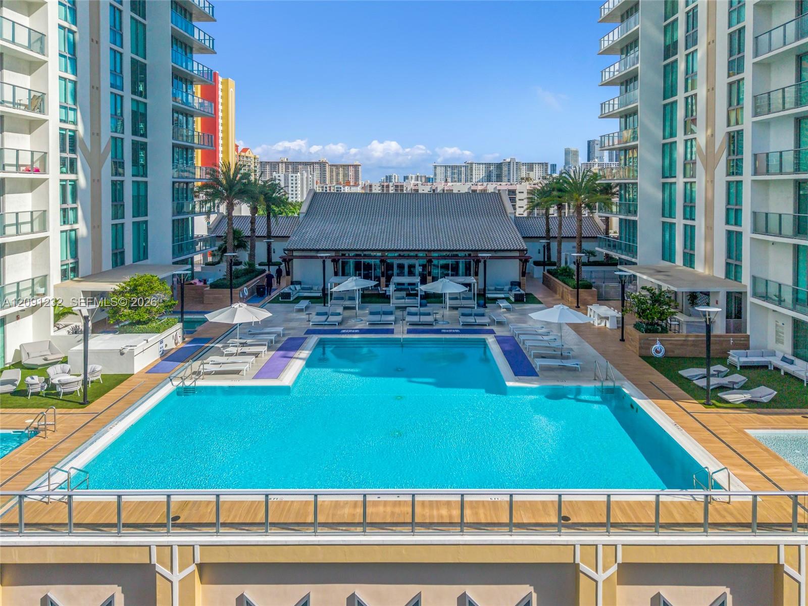 See details 5-701 3 / 4 1892 sq. ft. $ 2026-09-17 0 Photo