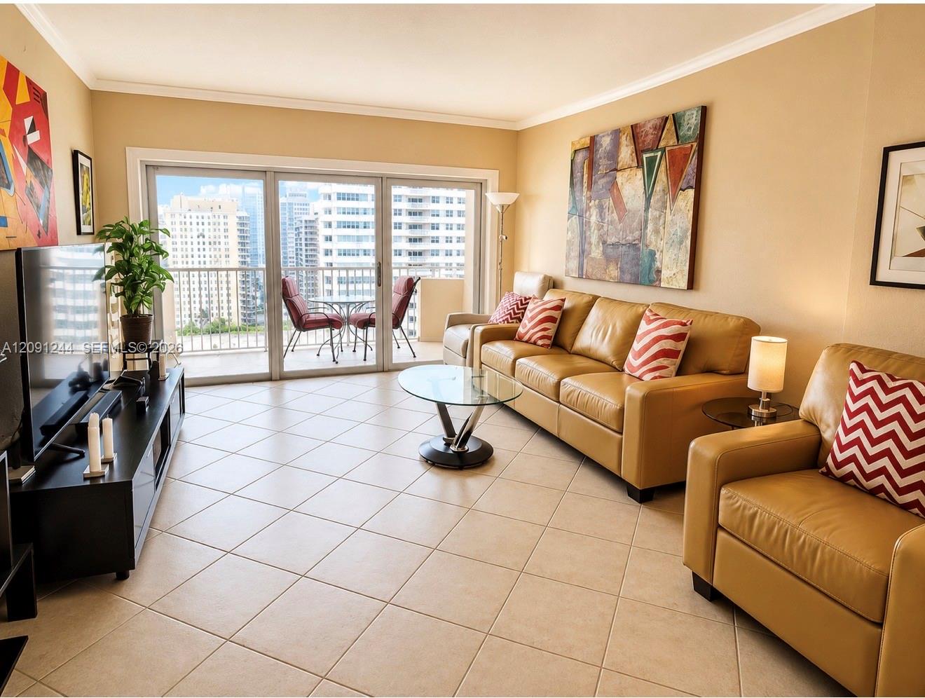 See details 15K 1 / 2 870 sq. ft. $ 2026-09-17 0 Photo