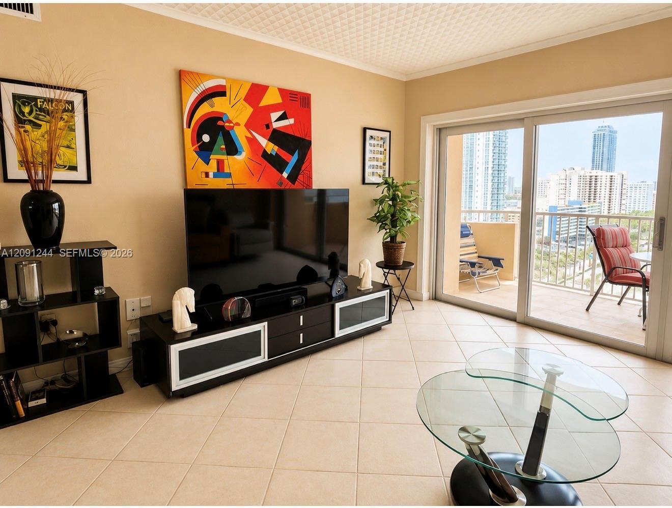 See details 15K 1 / 2 870 sq. ft. $ 2026-09-17 0 Photo