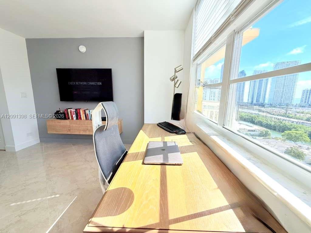 See details 1712 2 / 2 1087 sq. ft. $ 2026-09-17 0 Photo