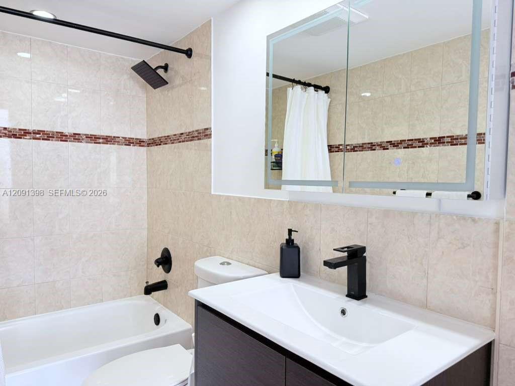 See details 1712 2 / 2 1087 sq. ft. $ 2026-09-17 0 Photo