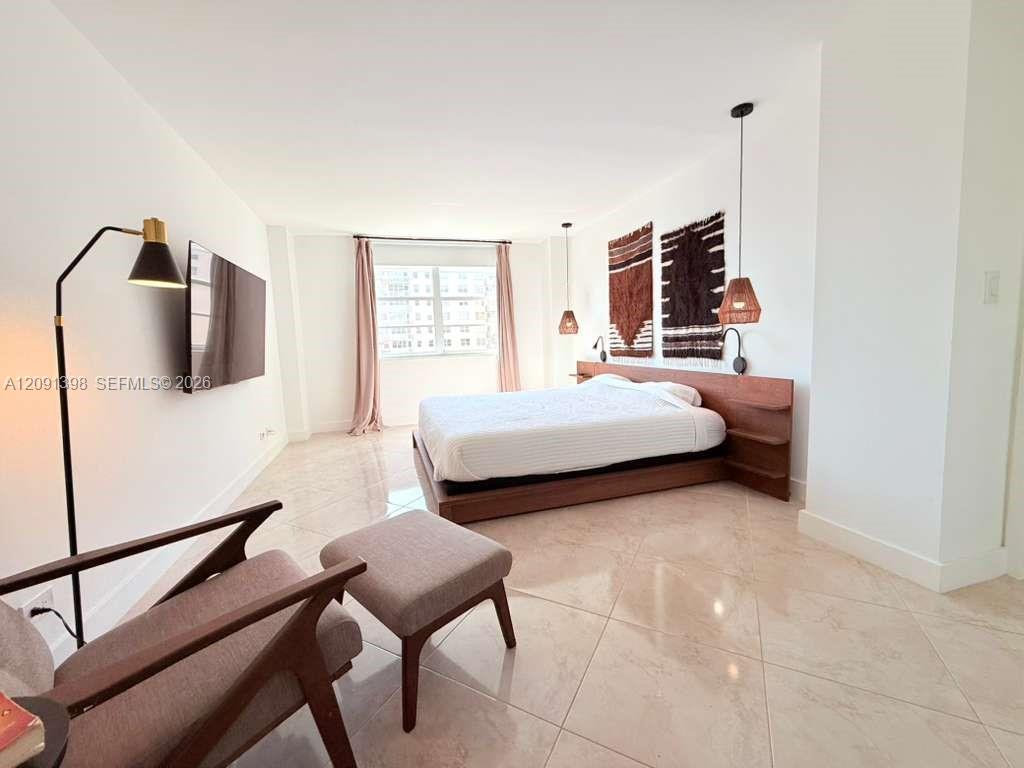 See details 1712 2 / 2 1087 sq. ft. $ 2026-09-17 0 Photo