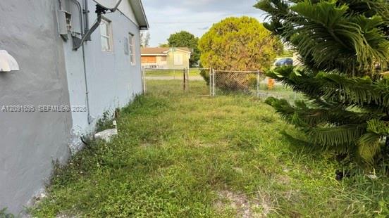 20500 3 / 1 1765 sq. ft. $ 2026-09-18 0 foto