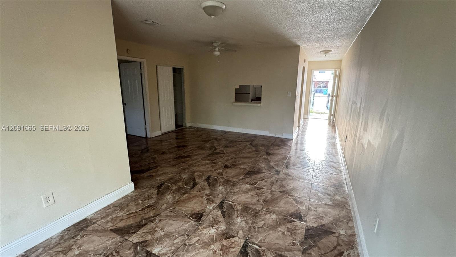 3896 3 / 1 1152 sq. ft. $ 2026-09-18 0 foto