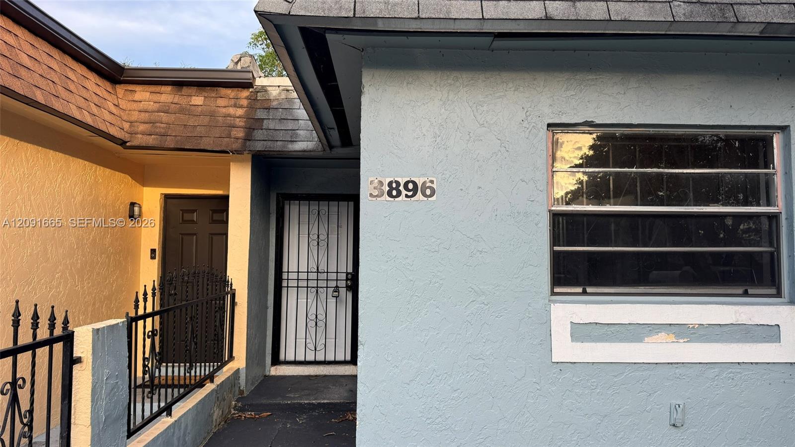 3896 3 / 1 1152 sq. ft. $ 2026-09-18 0 foto