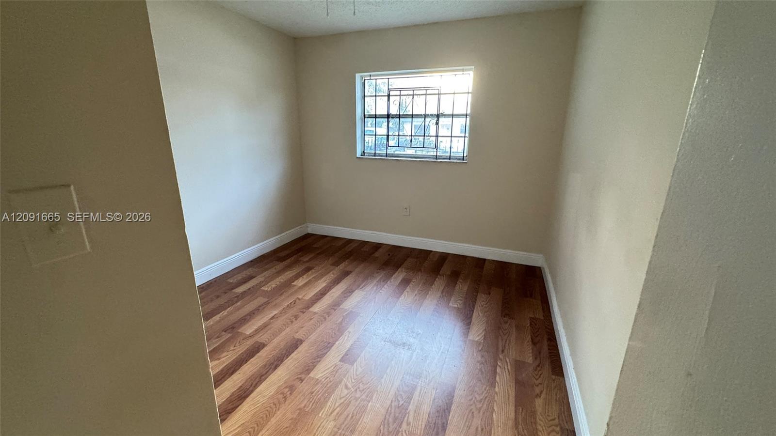 3896 3 / 1 1152 sq. ft. $ 2026-09-18 0 foto