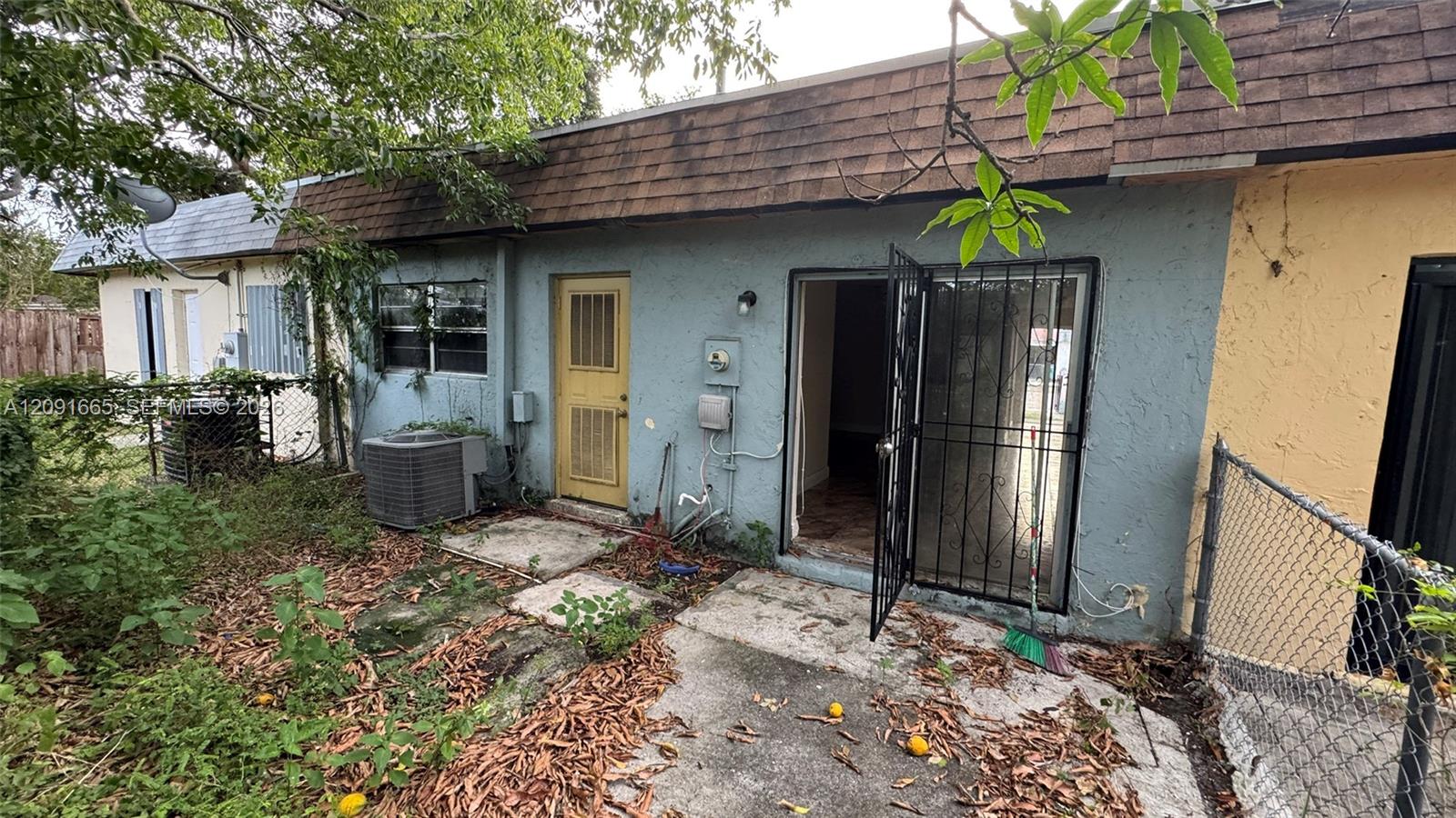 3896 3 / 1 1152 sq. ft. $ 2026-09-18 0 foto