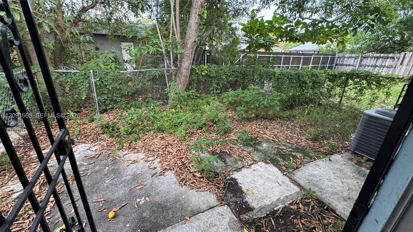 3896 3 / 1 1152 sq. ft. $ 2026-09-18 0 foto