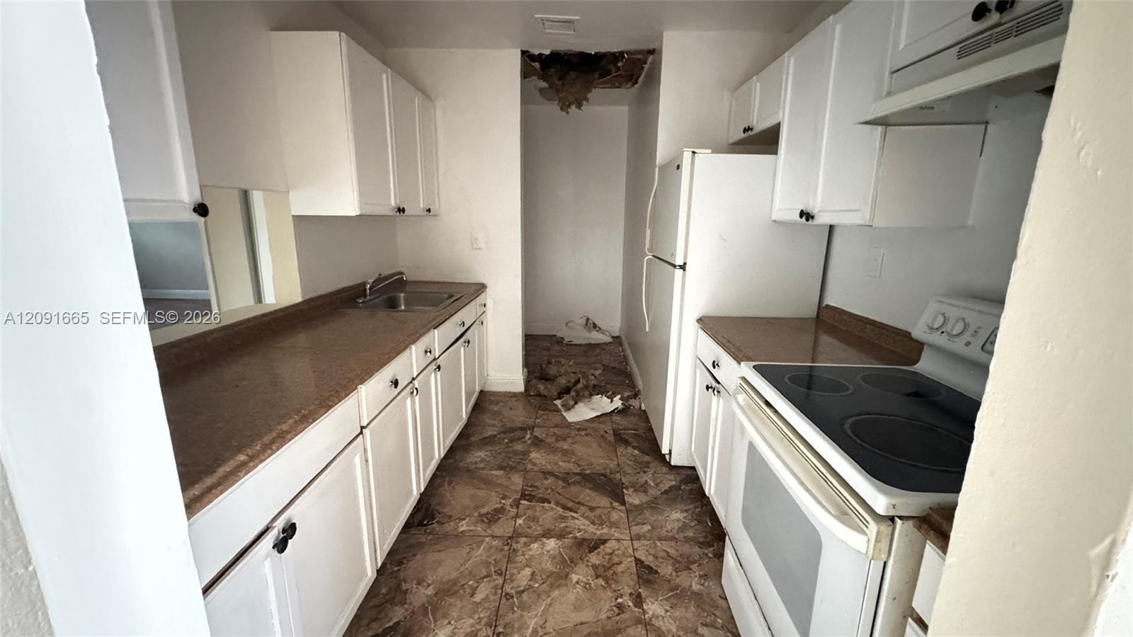 3896 3 / 1 1152 sq. ft. $ 2026-09-18 0 foto