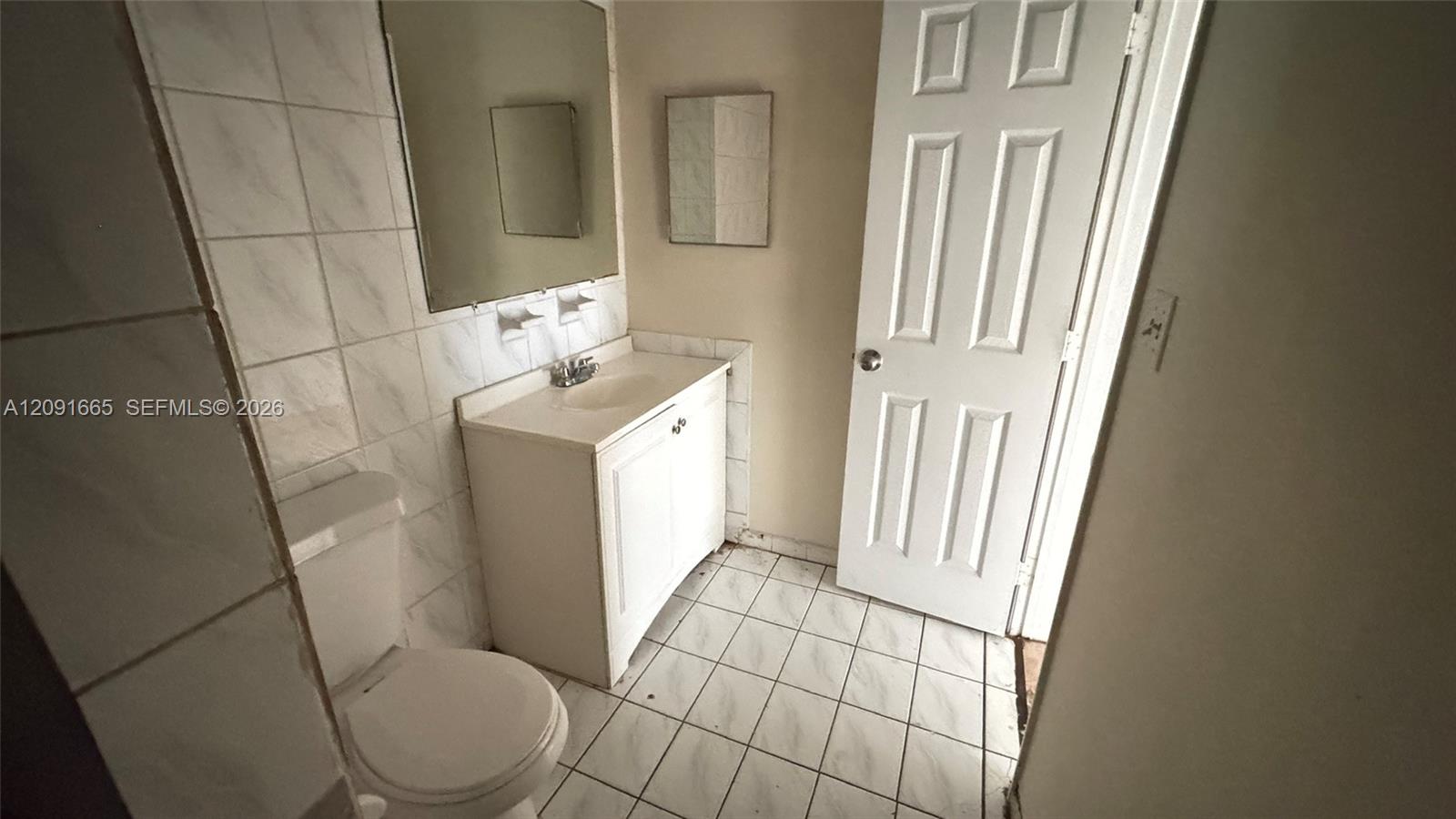 3896 3 / 1 1152 sq. ft. $ 2026-09-18 0 foto
