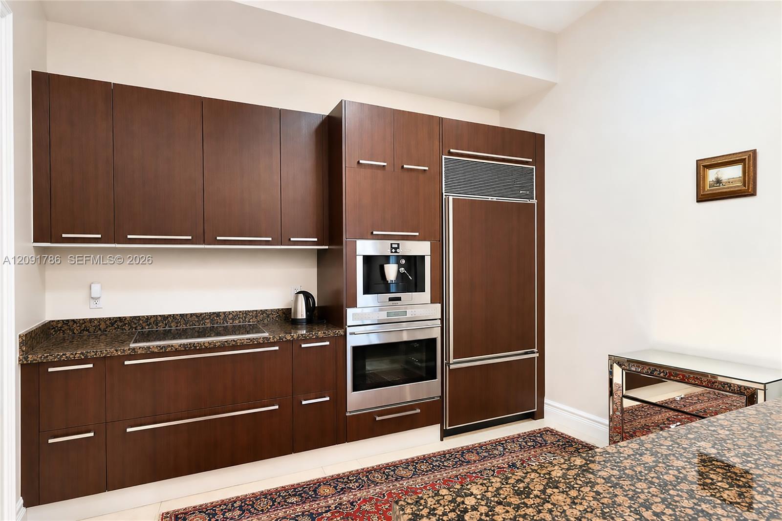 Ver detalles 4007 3 / 3 2084 sq. ft. $ 2026-09-22 0 foto